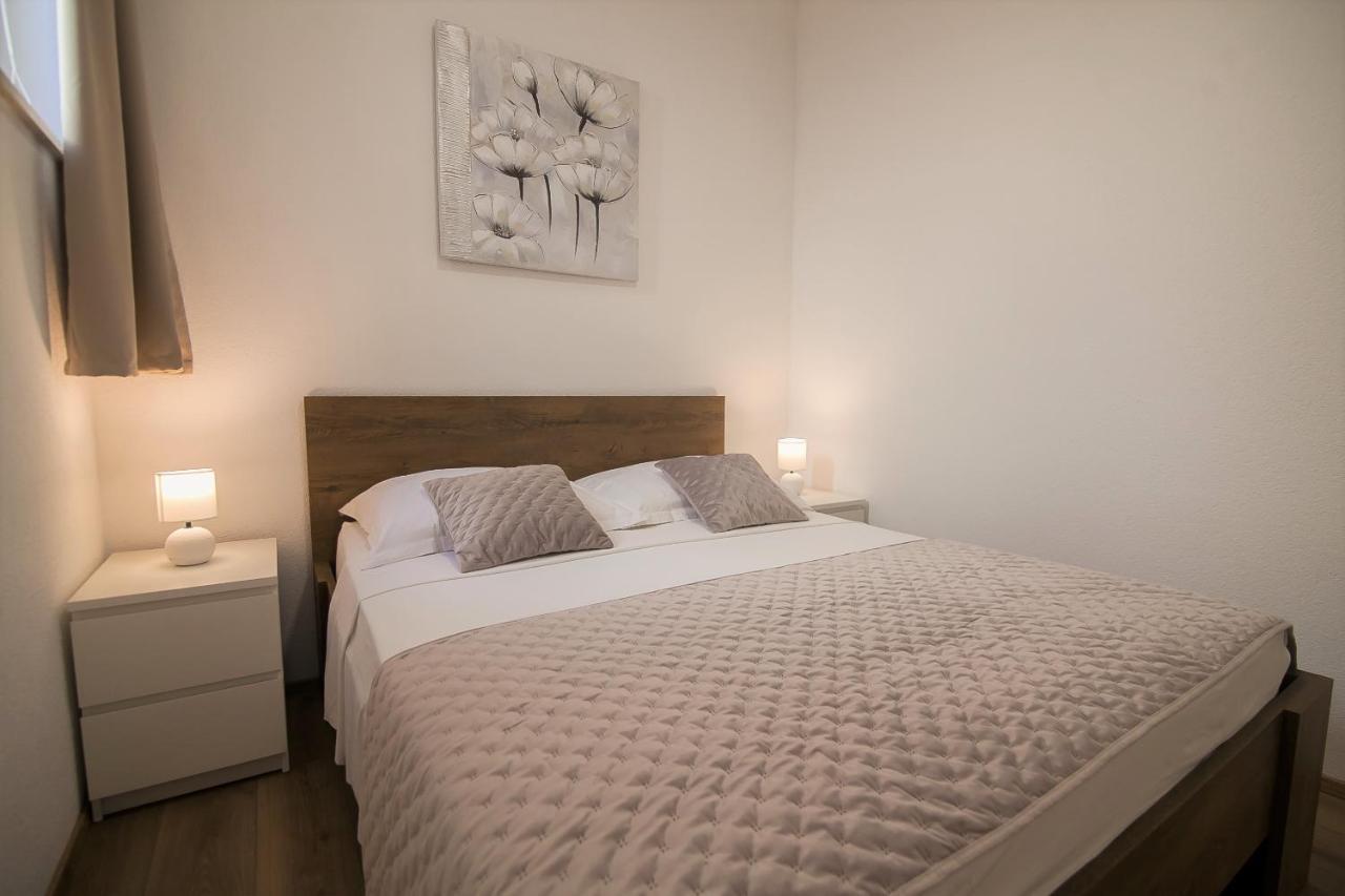 Domus Apartments Бол Экстерьер фото